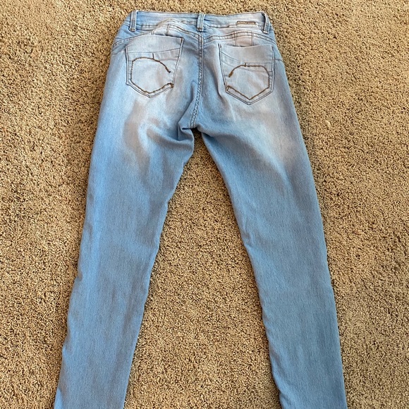 Jeans - Picture 2 of 3